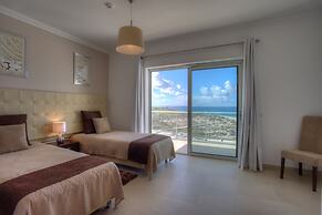 The Beachfront Praia D'el Rey Golf & Beach Resort