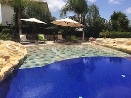 De Michanna Properties