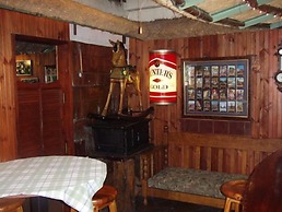 Ascot Inn