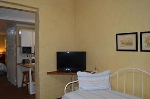 Ascot Inn