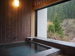 Minakamisanso