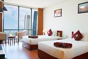 Danang Han River Hotel