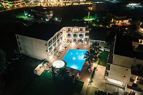 Stavros Beach Hotel