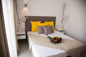 Stavros Beach Hotel