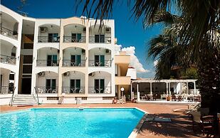 Stavros Beach Hotel