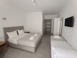 Stavros Beach Hotel