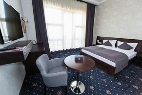 Amberd Hotel