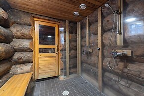 Kuukkeli Apartments Hirvas