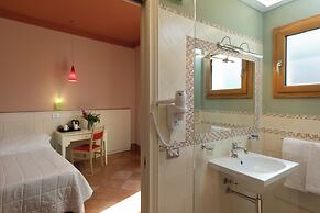 Marin Hotel