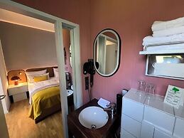 Lint Hotel
