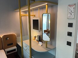 Lint Hotel