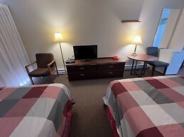 Monashee Motel