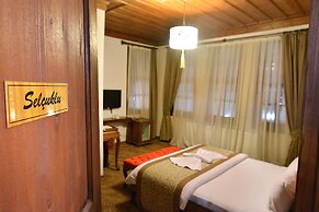 Uluhan Otel