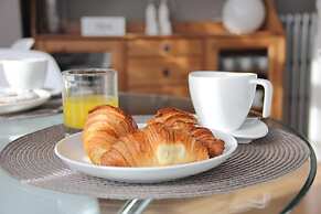 7 Moons Bed & Breakfast