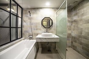 Hotel Stay 53