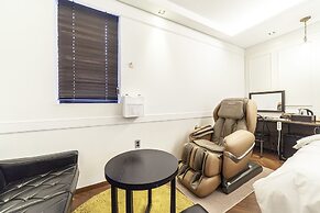 Hotel Stay 53