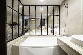Hotel Stay 53