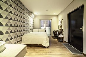 Hotel Stay 53