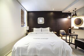 Hotel Stay 53