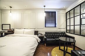 Hotel Stay 53