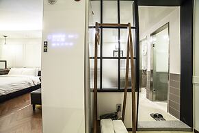 Hotel Stay 53