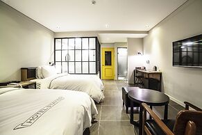 Hotel Stay 53