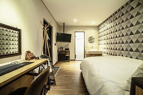Hotel Stay 53