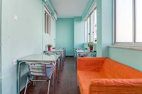 Hostel Seven Hills