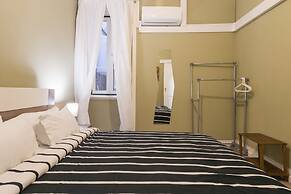 Hostel Seven Hills
