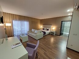 Monte Lírio Hotel