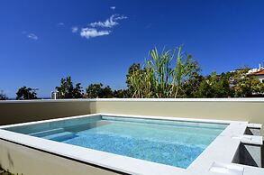 VILA TOCA by brugrani