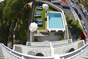 VILA TOCA by brugrani