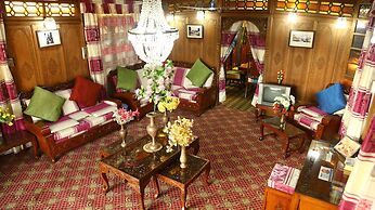 Aziz Palace