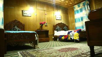 Aziz Palace