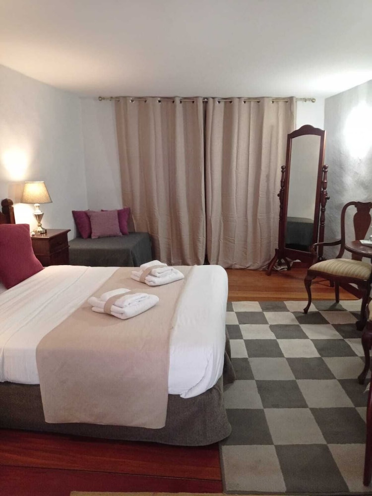 Hotel Rural La Raya 1866