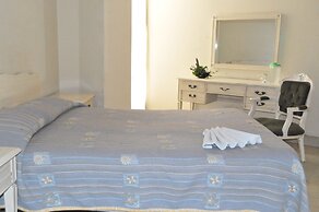 Hotel Metropolitan I