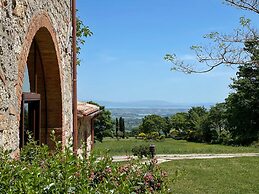 Borgo Poggio Bianco