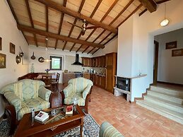 Borgo Poggio Bianco