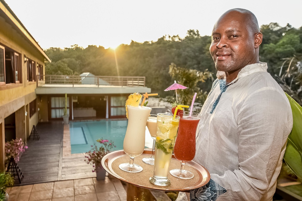 Bambuu Lakeside Lodge