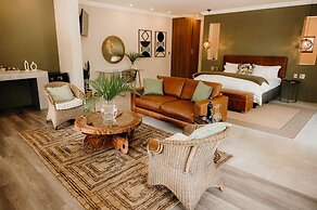 Bambuu Lakeside Lodge