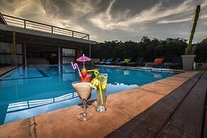 Bambuu Lakeside Lodge