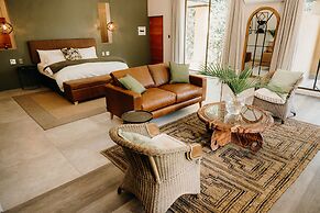 Bambuu Lakeside Lodge