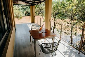 Bambuu Lakeside Lodge