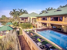 Bambuu Lakeside Lodge