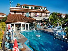 Acapulco Marinos Studios & Apartments