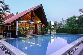 Naiharn Beach Resort