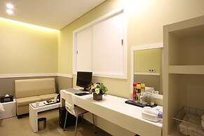 Honors Hotel