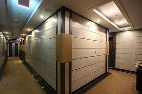 Honors Hotel