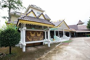 Luckswan resort