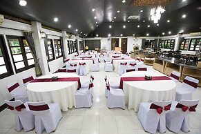 Luckswan resort